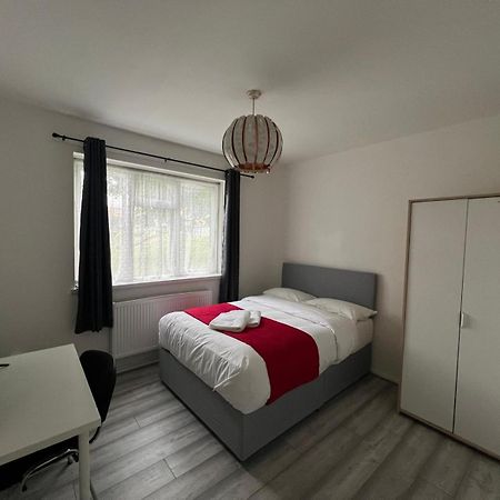 Starlet Stepney Lägenhet London Exteriör bild
